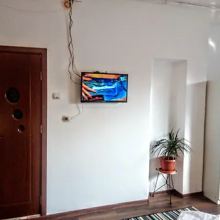 Central Bright Modern Studio Bucharest Exterior photo