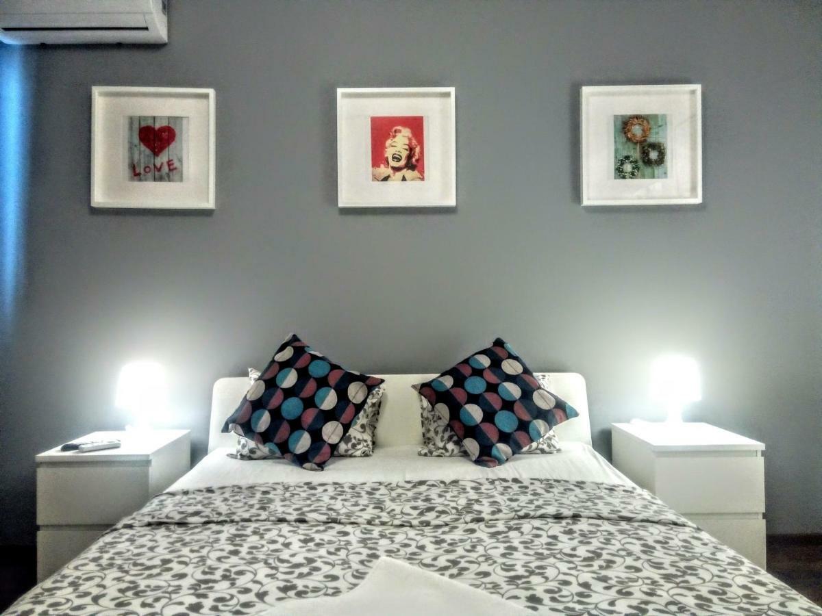 Apartment Bright Modern